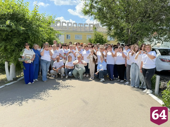 Под Саратовом прошел масштабный фестиваль для соцработников и волонтеров